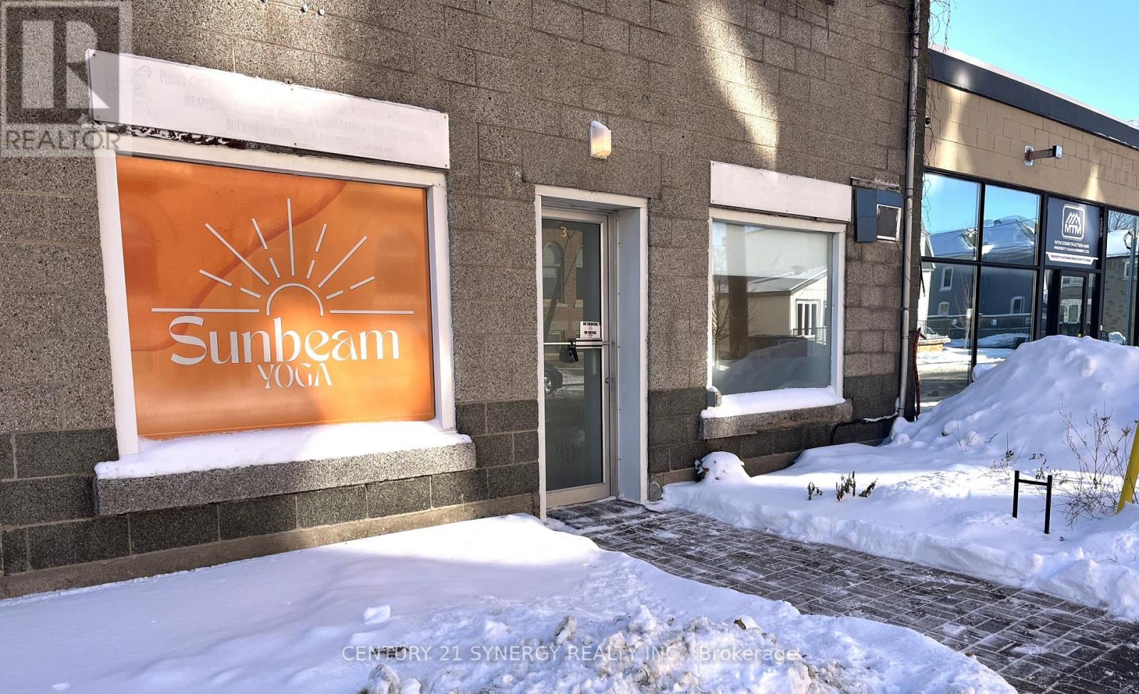 3 WILLIAM STREET W, Smiths Falls, Ontario