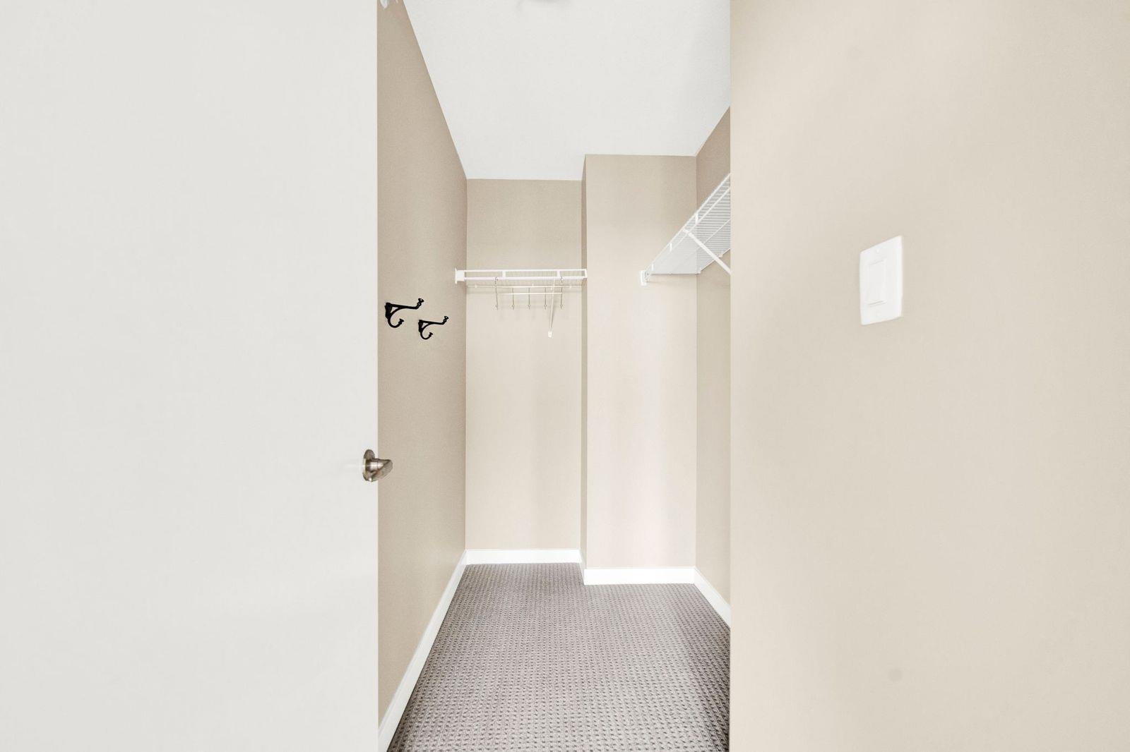 2107 9981 Whalley Boulevard, Surrey, British Columbia  V3T 0G6 - Photo 18 - R3073495