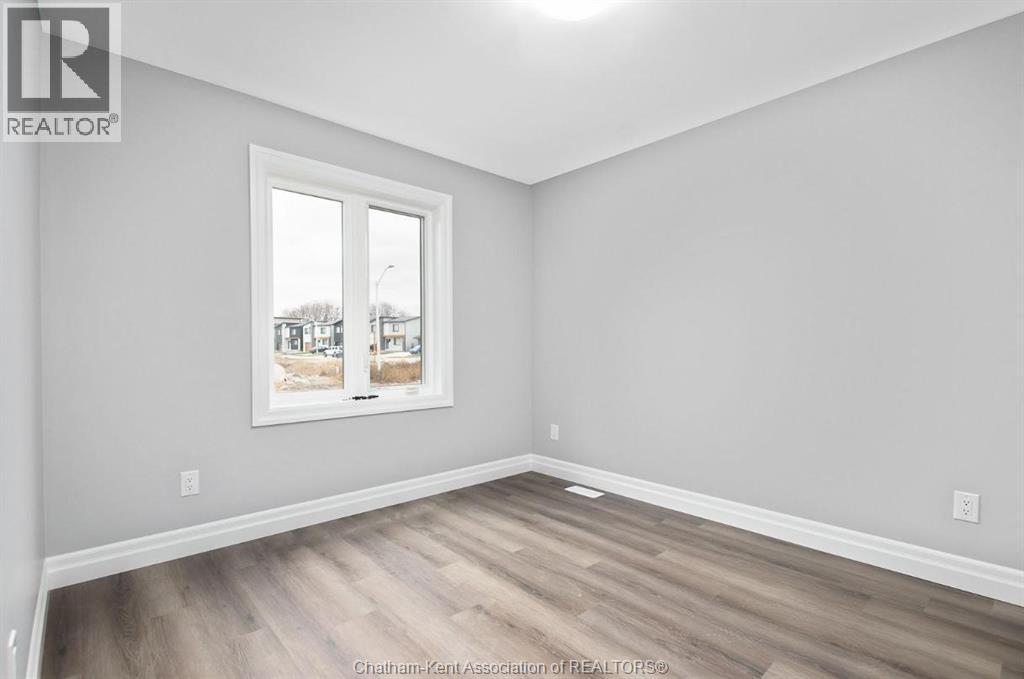 102 Kerr Avenue, Chatham, Ontario N7M 5Y1 - Photo 7 - 25031661