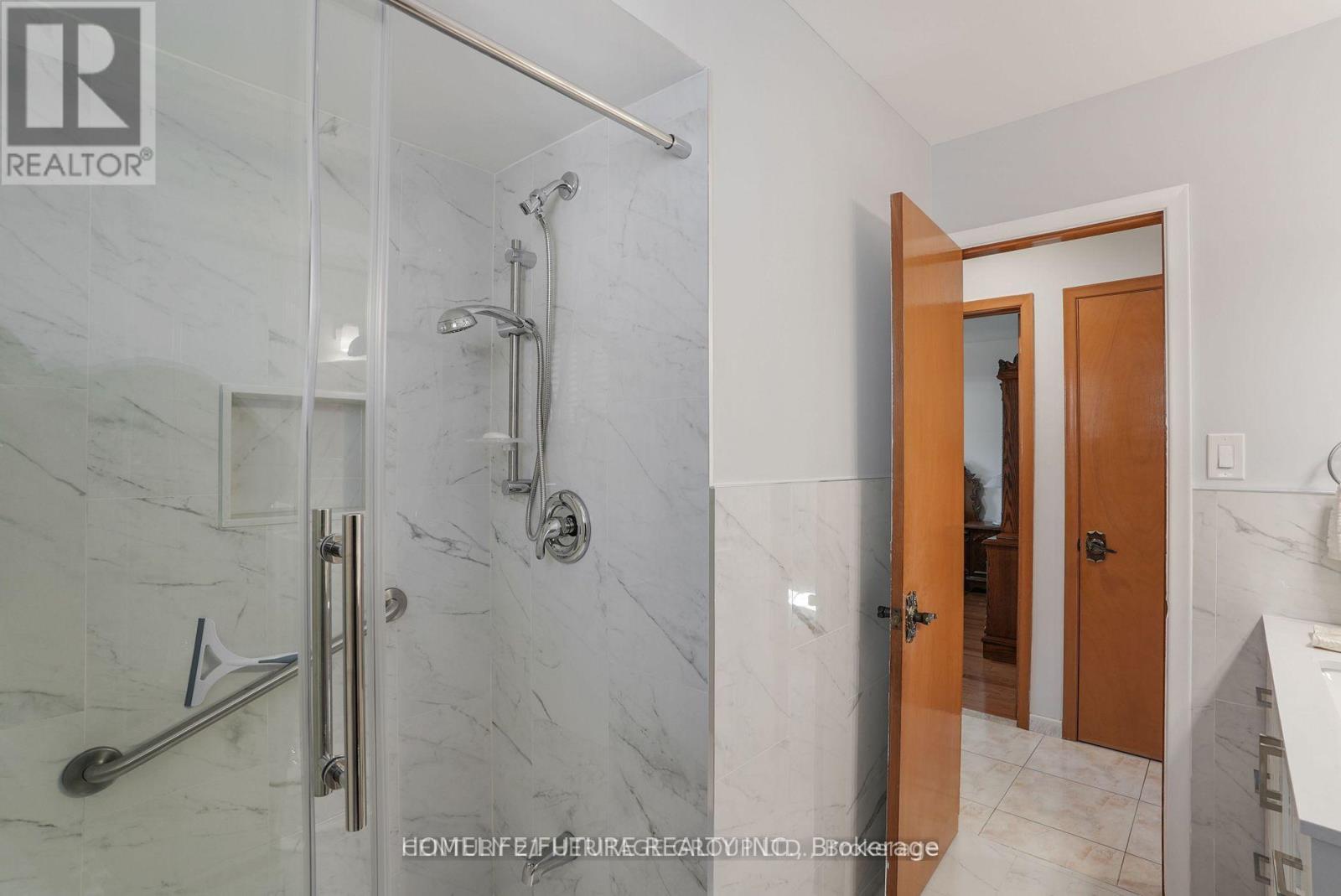 31 Scarden Avenue, Toronto, Ontario  M1T 1V8 - Photo 14 - E12632892