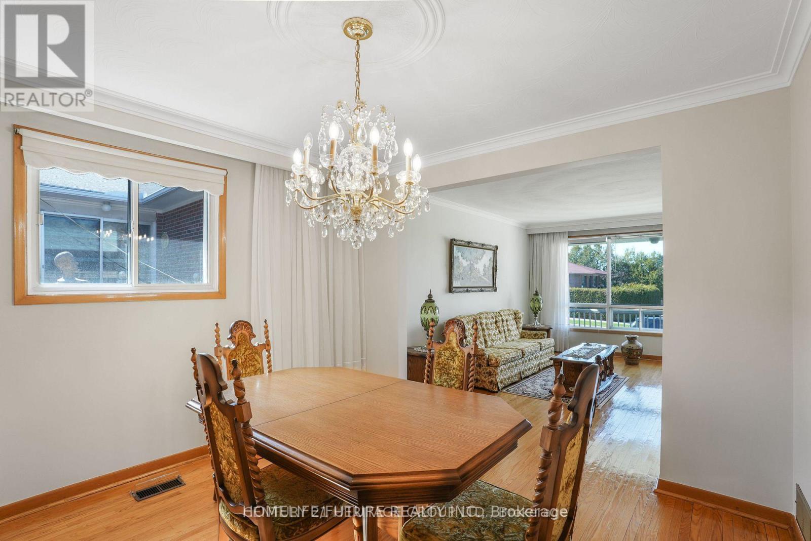 31 Scarden Avenue, Toronto, Ontario  M1T 1V8 - Photo 8 - E12632892