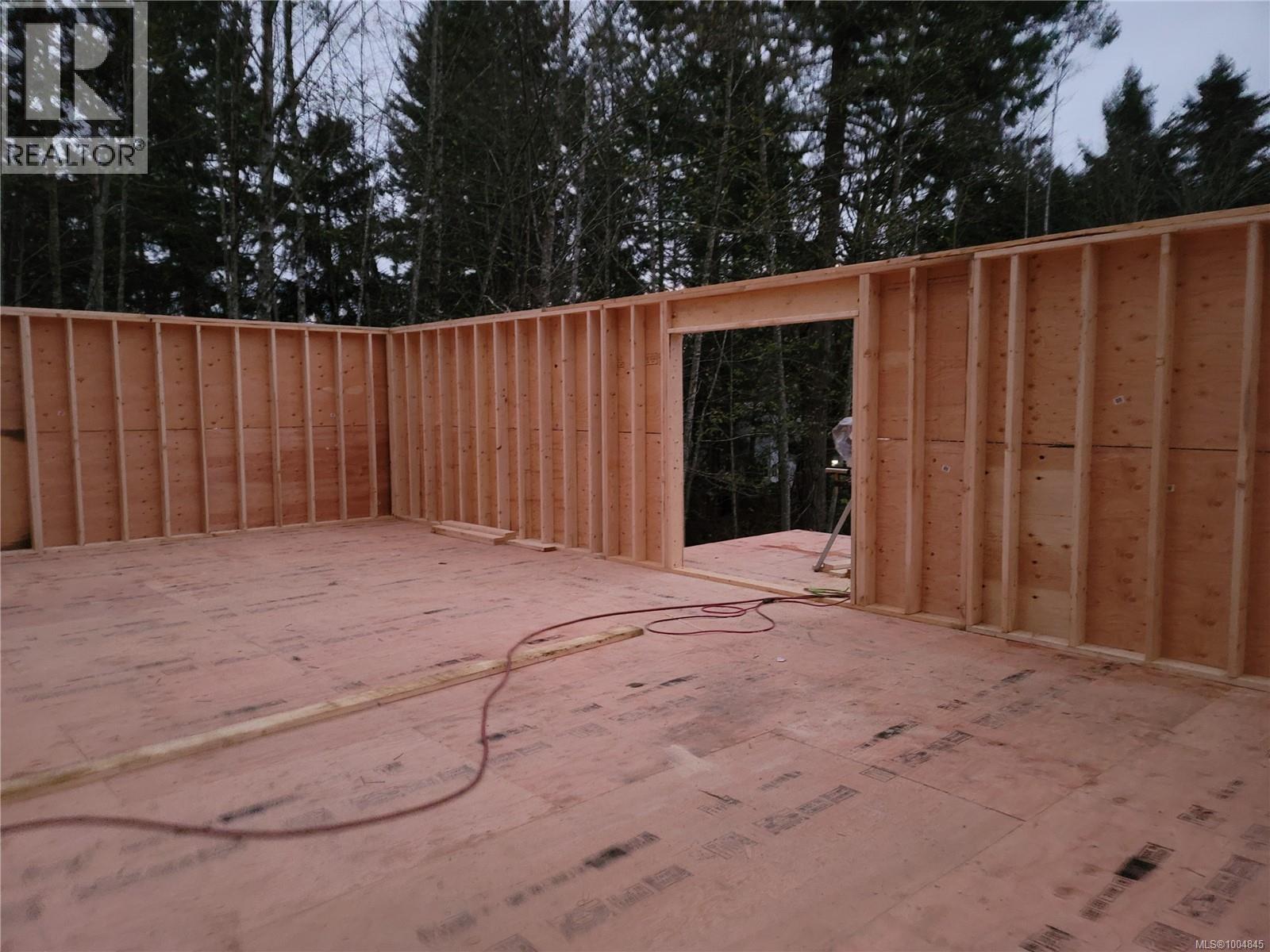 2524 Macaulay Rd, Black Creek, British Columbia  V9J 1B5 - Photo 22 - 1004845