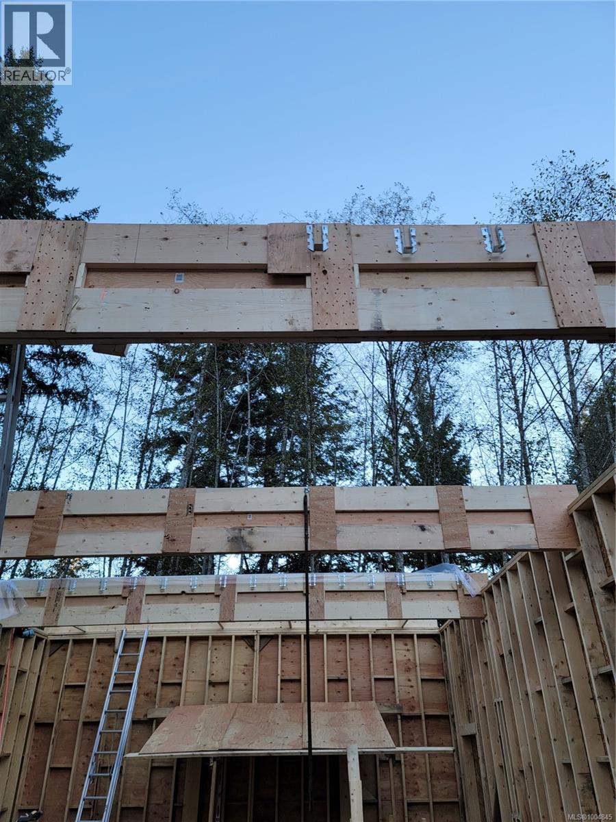 2524 Macaulay Rd, Black Creek, British Columbia  V9J 1B5 - Photo 13 - 1004845