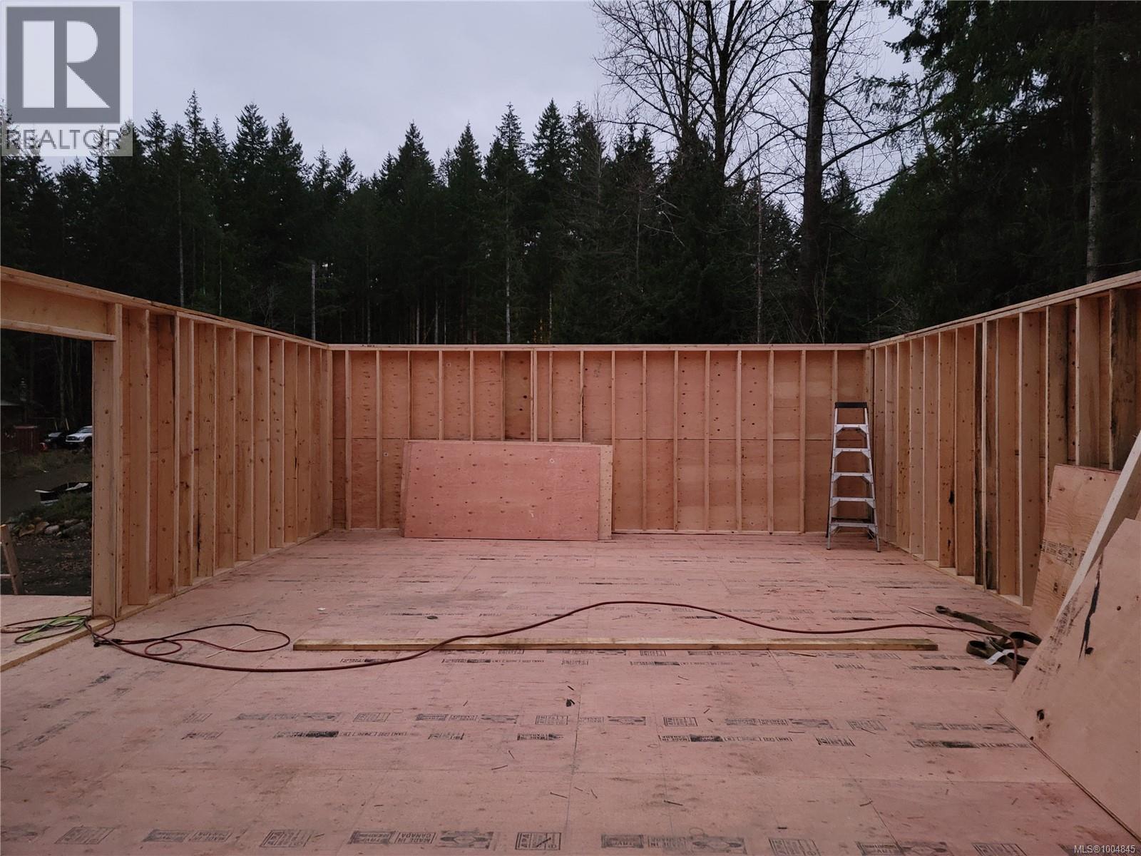 2524 Macaulay Rd, Black Creek, British Columbia  V9J 1B5 - Photo 24 - 1004845