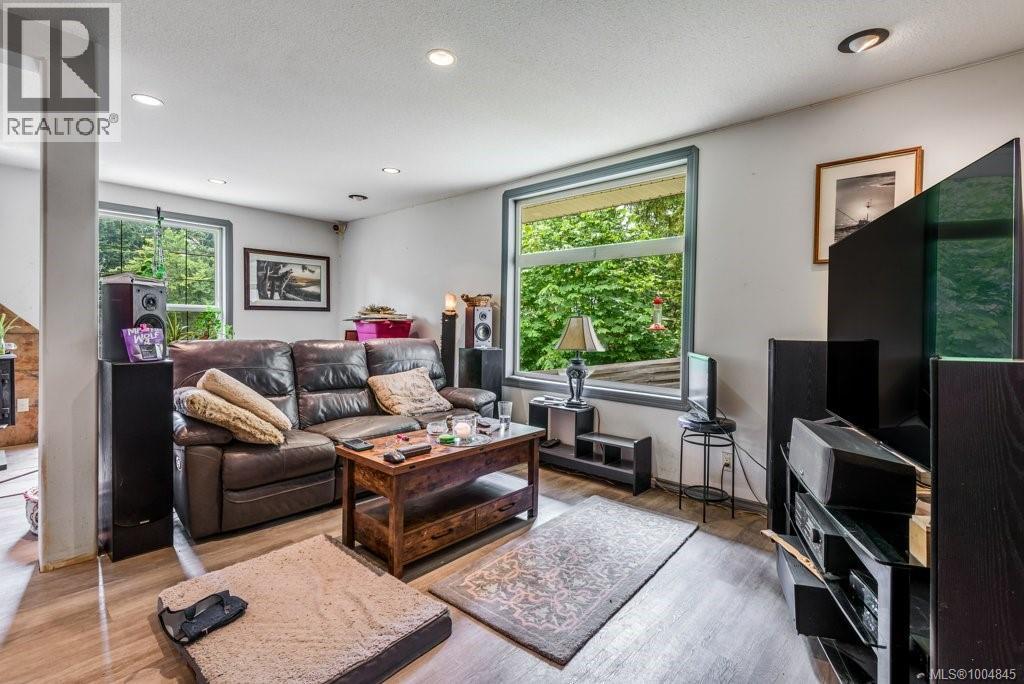 2524 Macaulay Rd, Black Creek, British Columbia  V9J 1B5 - Photo 35 - 1004845