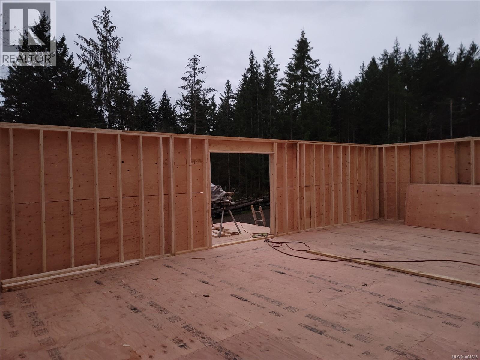 2524 Macaulay Rd, Black Creek, British Columbia  V9J 1B5 - Photo 23 - 1004845