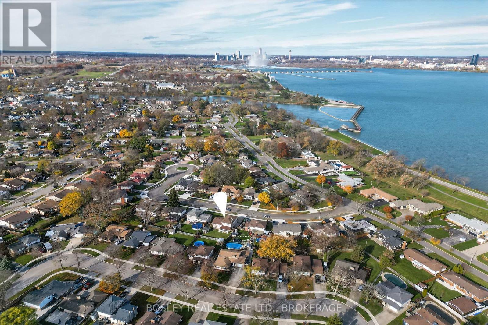 3260 Harleyford Crescent, Niagara Falls, Ontario  L2G 7K8 - Photo 2 - X12558132