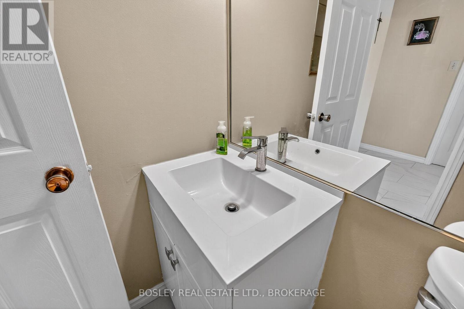 3260 Harleyford Crescent, Niagara Falls, Ontario  L2G 7K8 - Photo 25 - X12558132