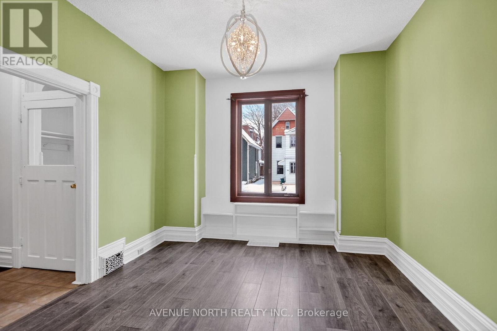 210 Florence Street, Ottawa, Ontario  K1R 5N6 - Photo 14 - X12632900