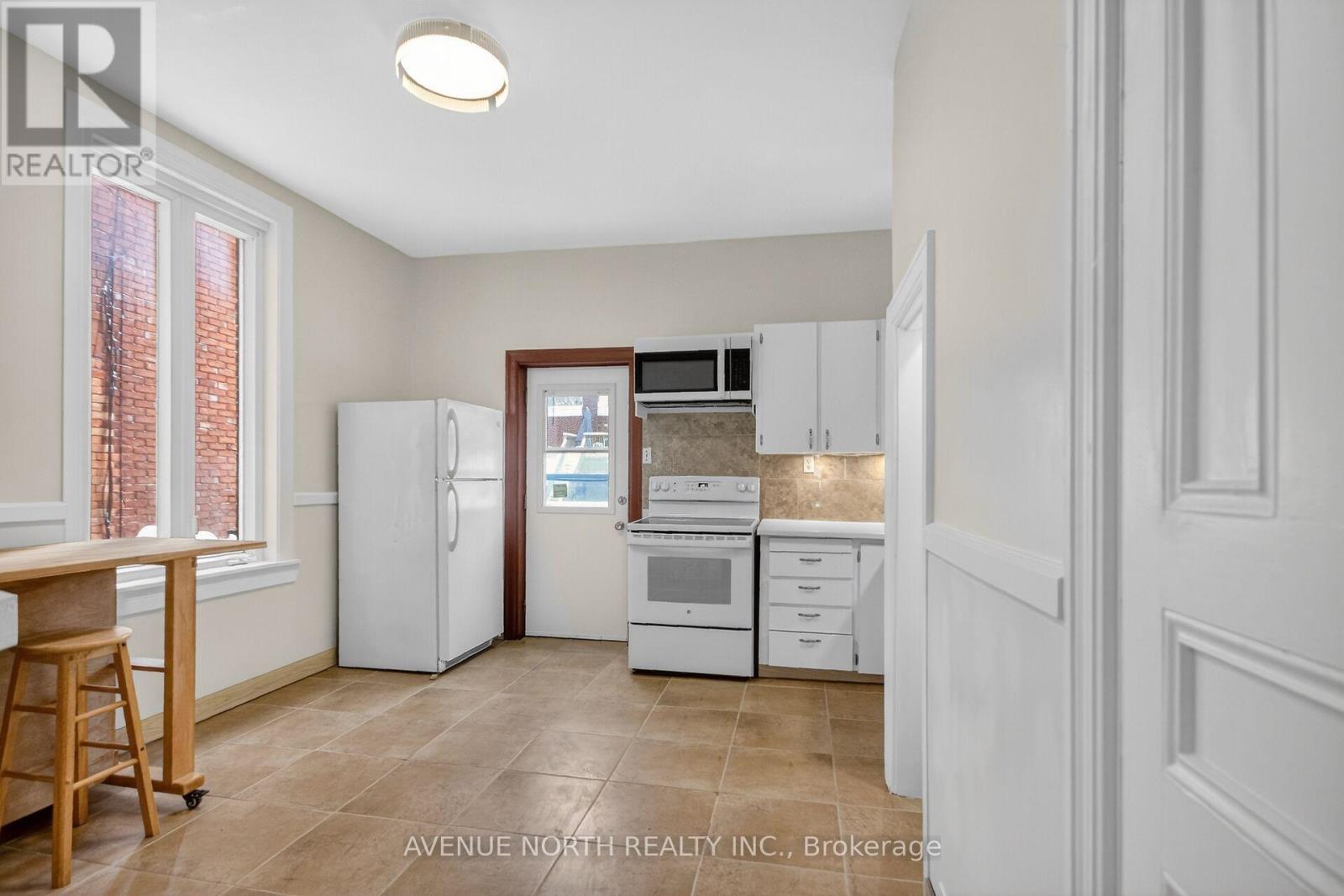 210 Florence Street, Ottawa, Ontario  K1R 5N6 - Photo 20 - X12632900