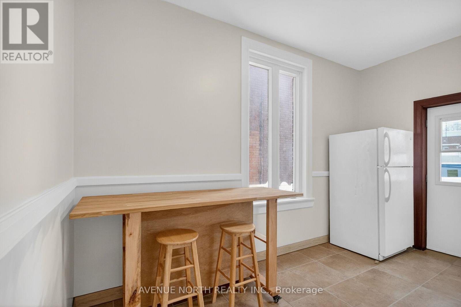 210 Florence Street, Ottawa, Ontario  K1R 5N6 - Photo 25 - X12632900
