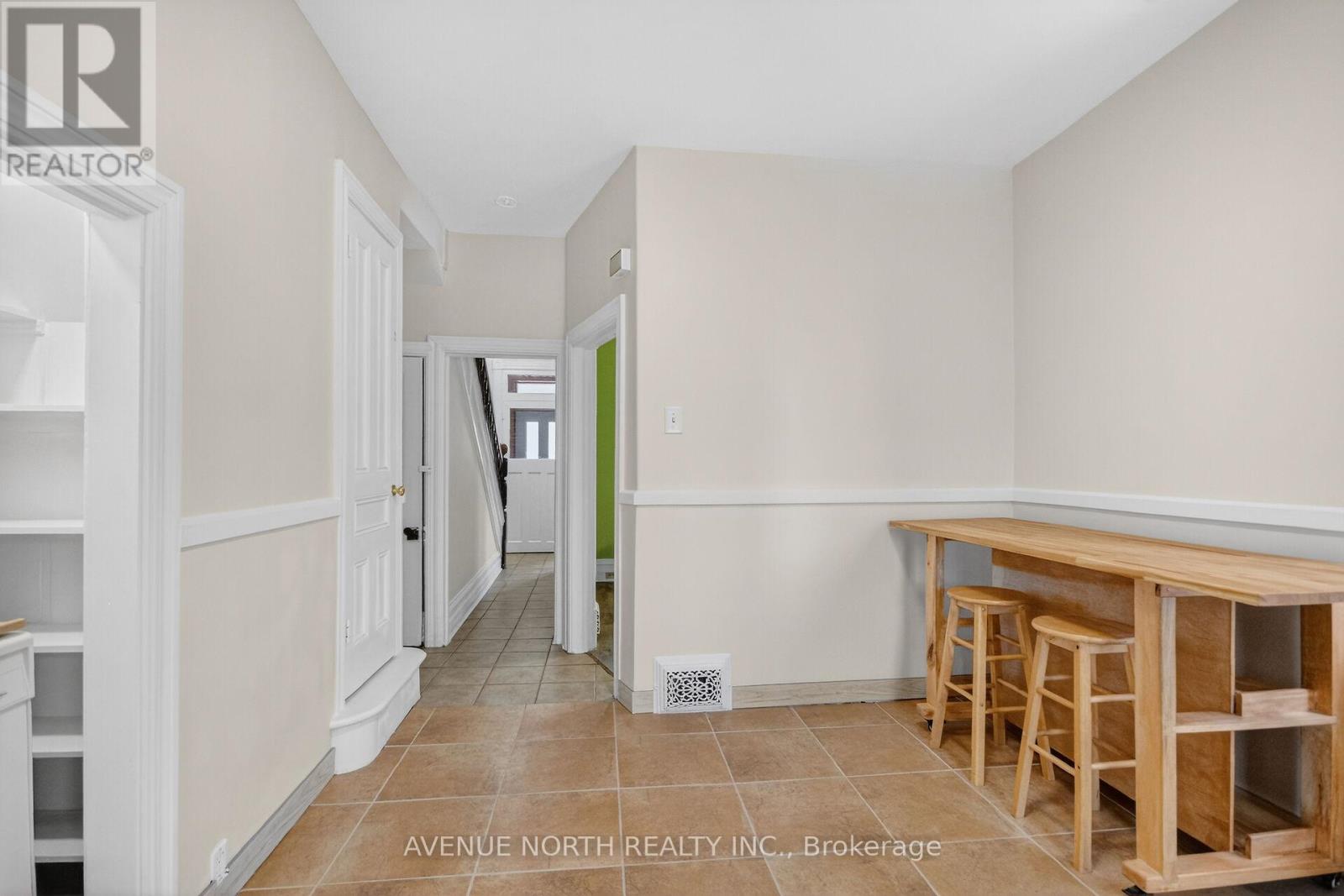 210 Florence Street, Ottawa, Ontario  K1R 5N6 - Photo 27 - X12632900