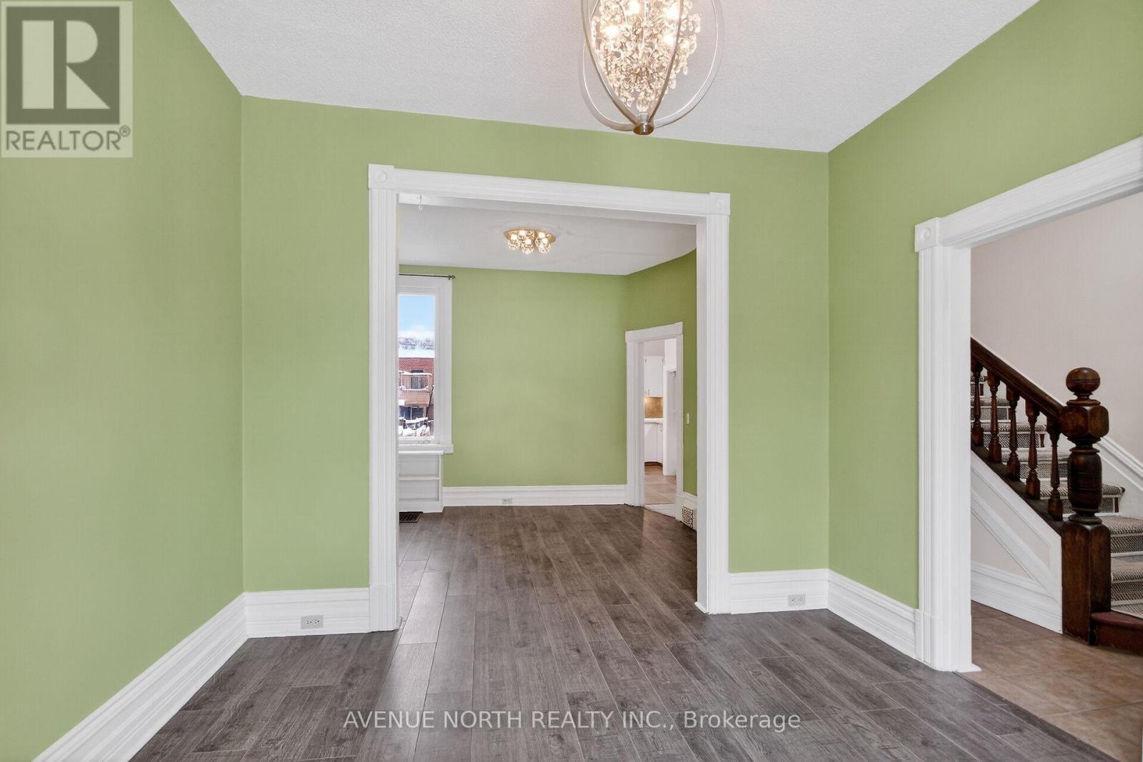 210 Florence Street, Ottawa, Ontario  K1R 5N6 - Photo 9 - X12632900