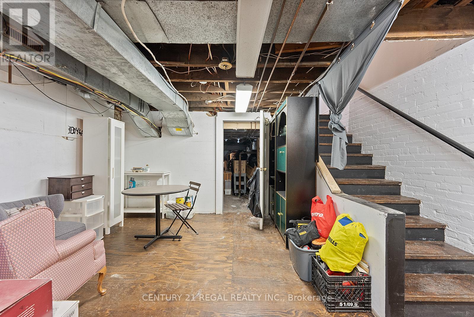 1664 Queen Street W, Toronto, Ontario  M6R 1B2 - Photo 19 - W12474217