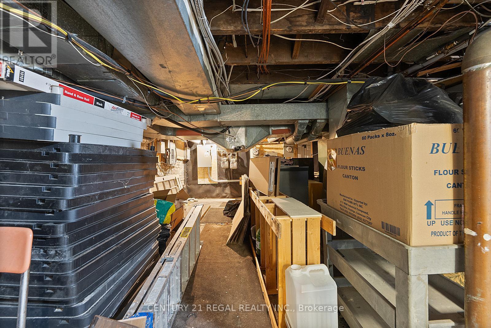 1664 Queen Street W, Toronto, Ontario  M6R 1B2 - Photo 23 - W12474217