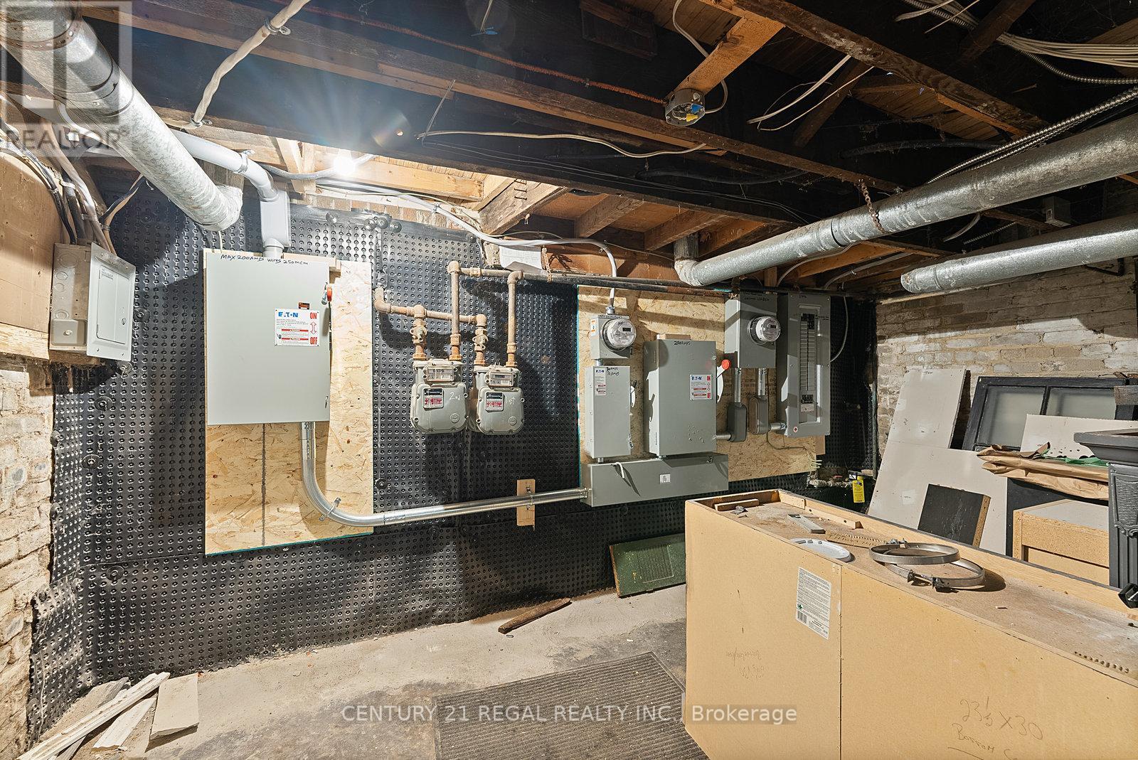 1664 Queen Street W, Toronto, Ontario  M6R 1B2 - Photo 24 - W12474217