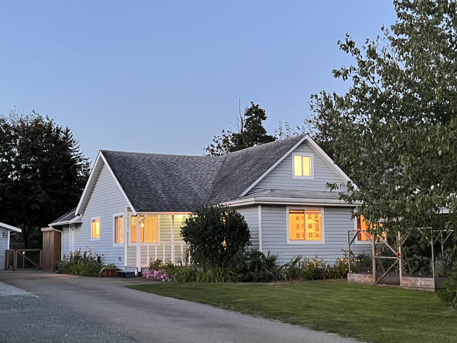 35107 MCEWEN AVENUE, Mission, British Columbia