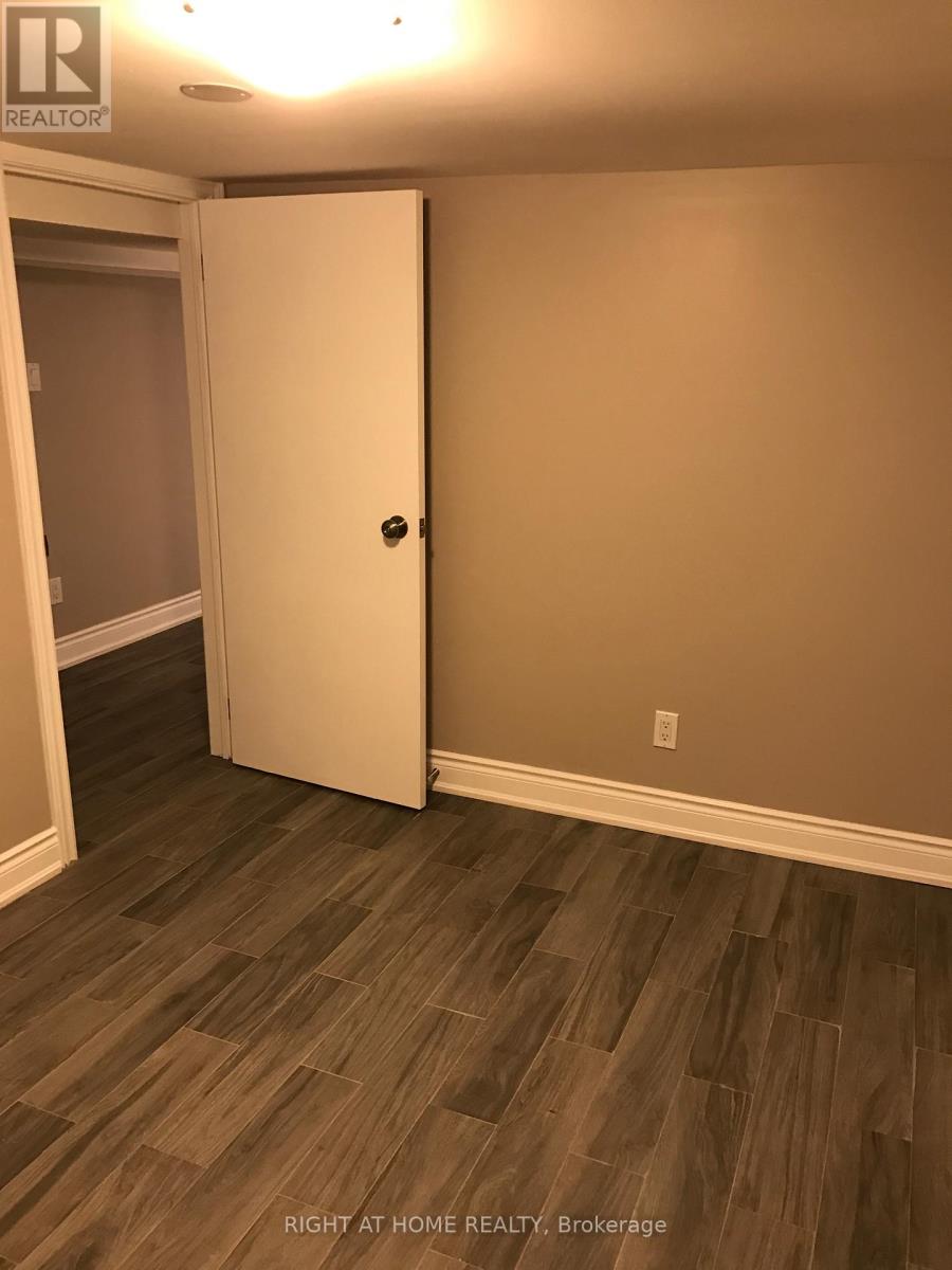 989 Dufferin Street, Toronto, Ontario  M6H 4B2 - Photo 4 - C12632916