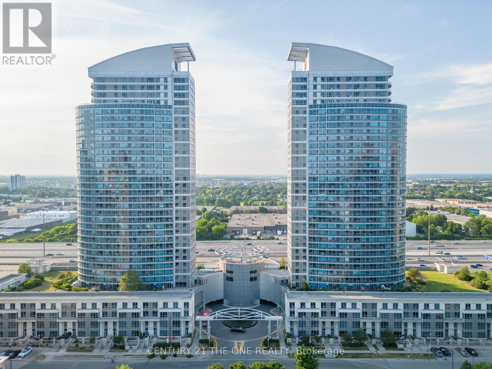 1203 - 38 LEE CENTRE DRIVE, Toronto, Ontario
