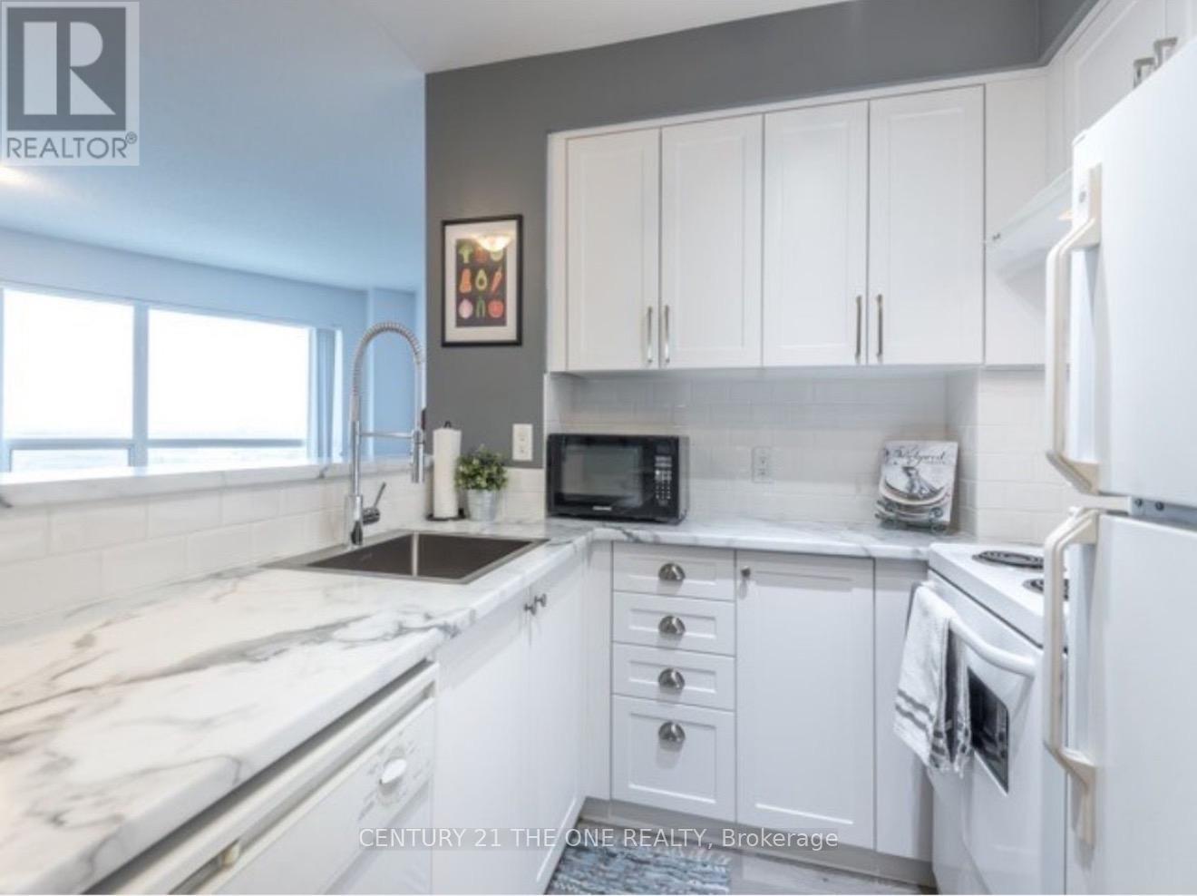 1203 - 38 Lee Centre Drive, Toronto, Ontario  M1H 3J7 - Photo 8 - E12632904