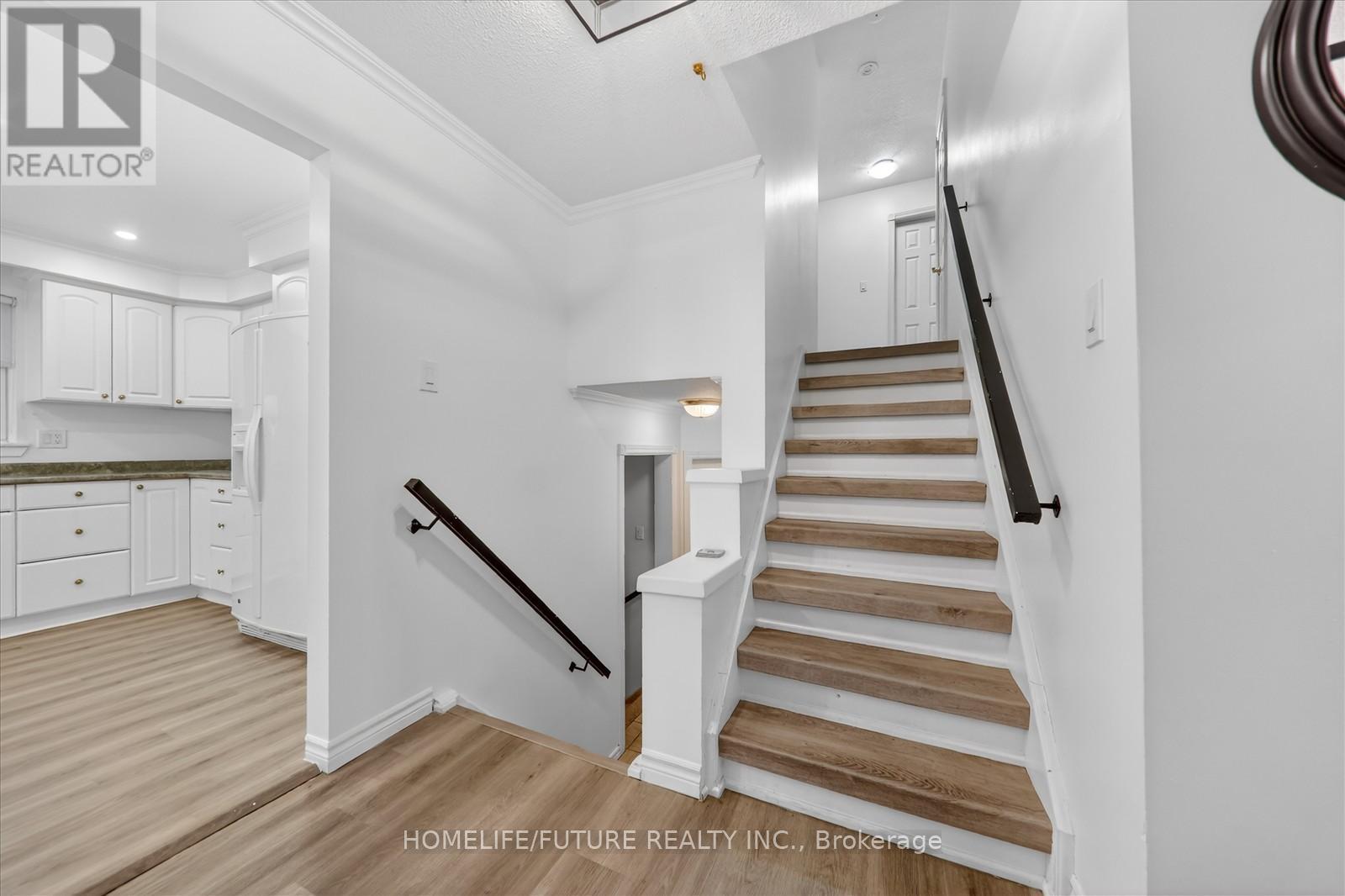 6 Ribblesdale Drive, Whitby, Ontario  L1N 6K6 - Photo 20 - E12632918