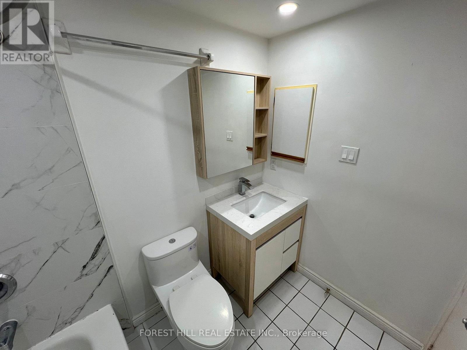 202 - 666 St. Clair Avenue W, Toronto, Ontario  M6C 1B1 - Photo 11 - C12632594