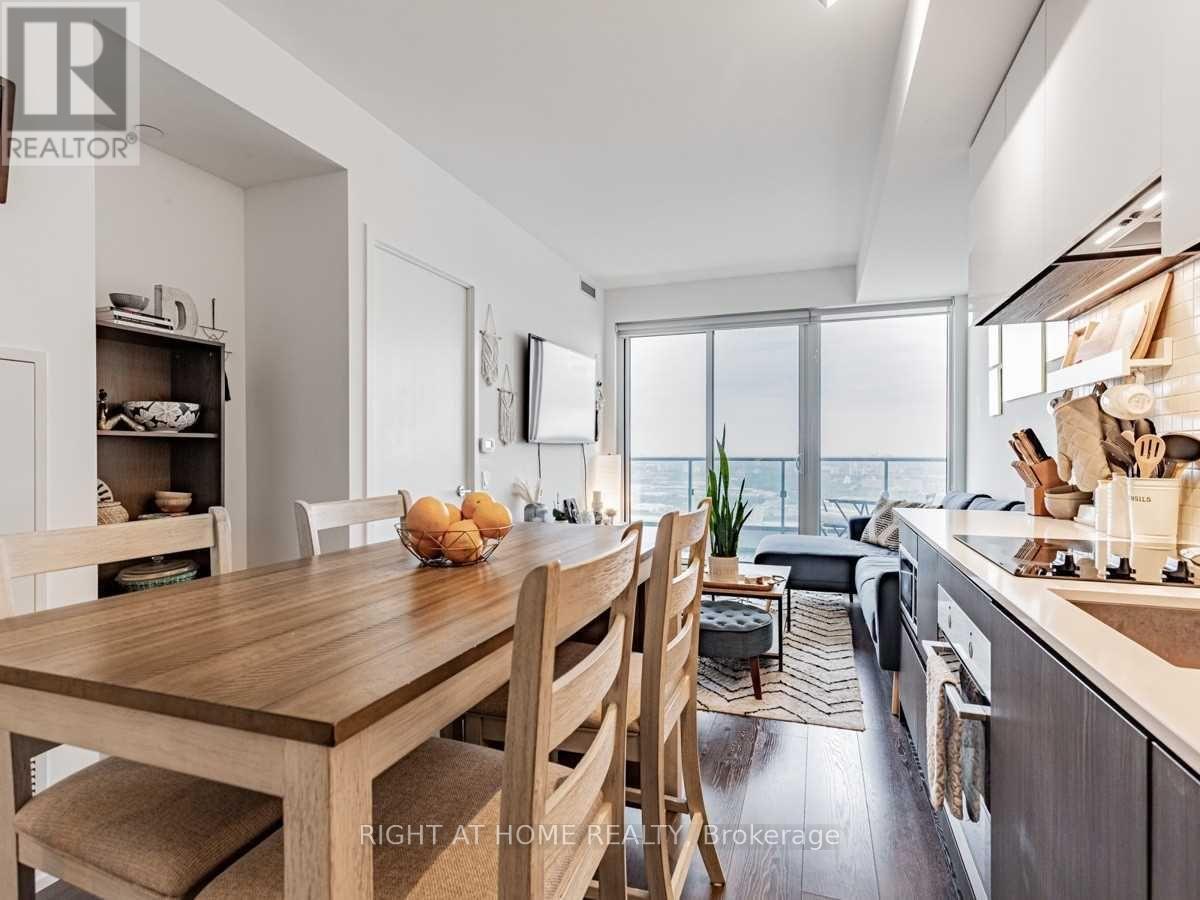 5206 - 5 Buttermill Avenue, Vaughan, Ontario L4K 0J5 - Photo 10 - N12632898