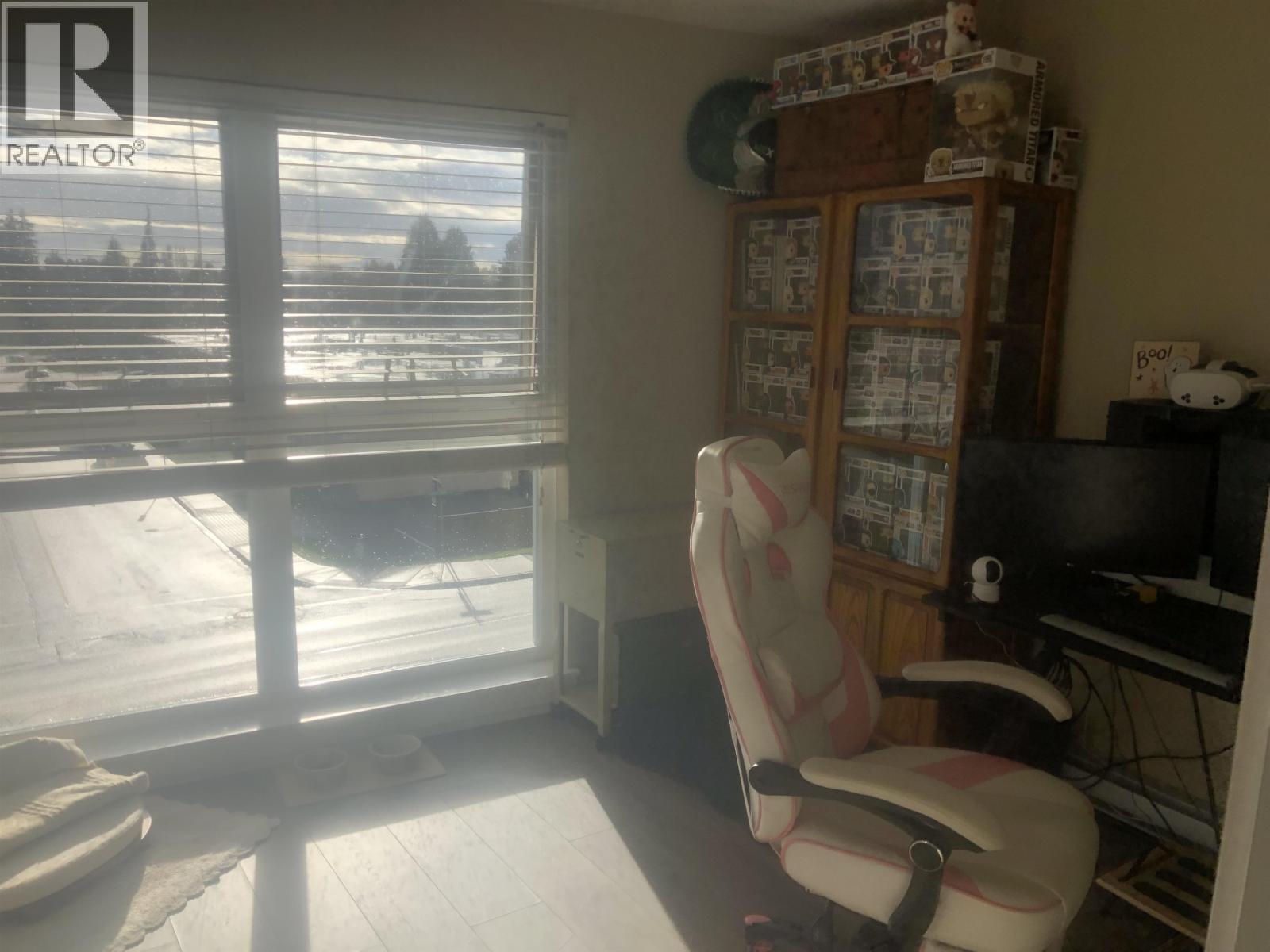 302 4815 55b Street, Delta, British Columbia  V4K 3V7 - Photo 12 - R3070307