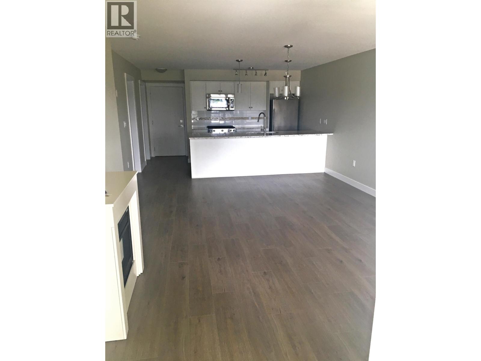 302 4815 55b Street, Delta, British Columbia  V4K 3V7 - Photo 6 - R3070307