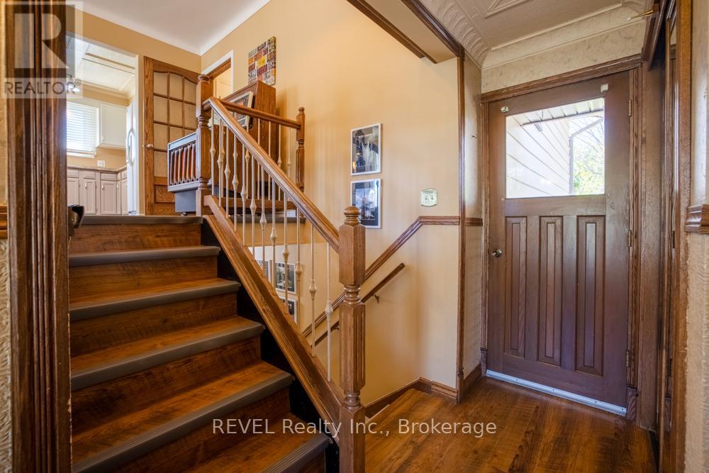 43 Trelawn Parkway, Welland, Ontario  L3C 1W4 - Photo 8 - X12442578