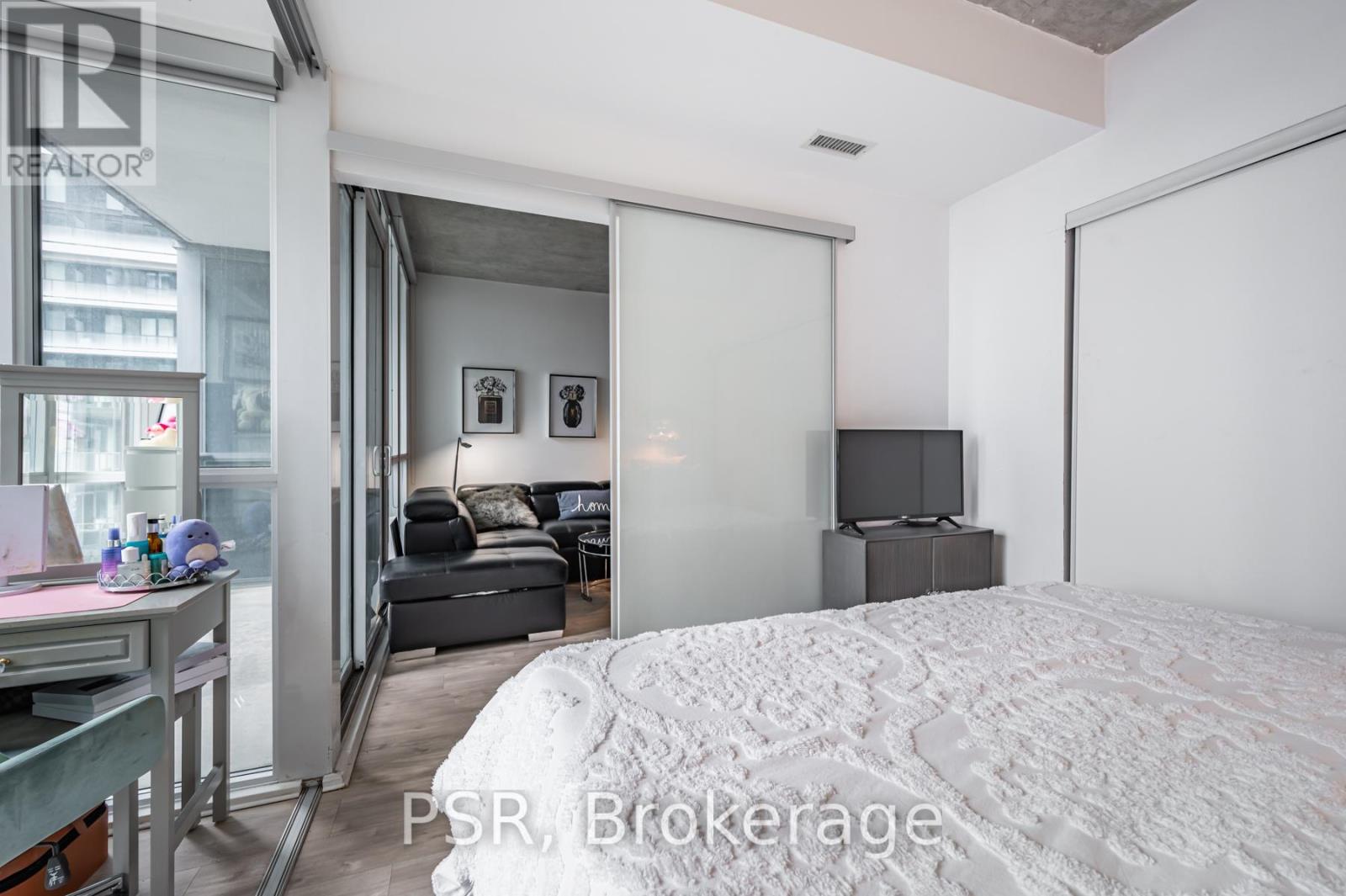 2101 - 88 Blue Jays Way, Toronto, Ontario  M5V 2G3 - Photo 13 - C12499890