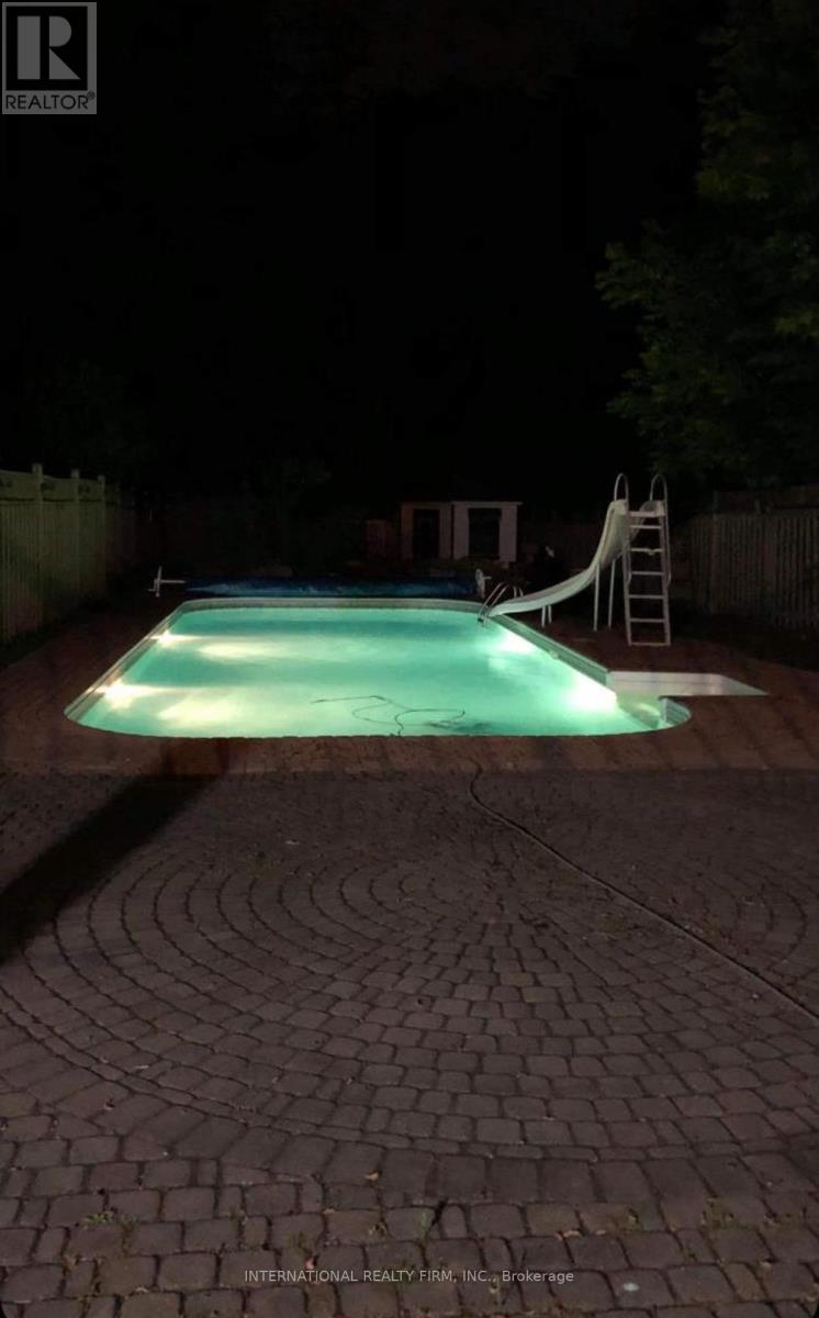 276 Sheridan Court, Newmarket, Ontario  L3Y 8P9 - Photo 24 - N12611510