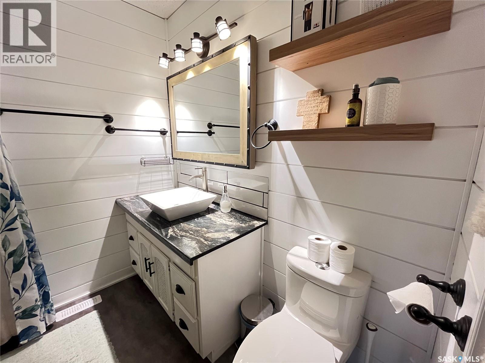 310 Louis Avenue, Maple Creek, Saskatchewan  S0N 1N0 - Photo 16 - SK025623