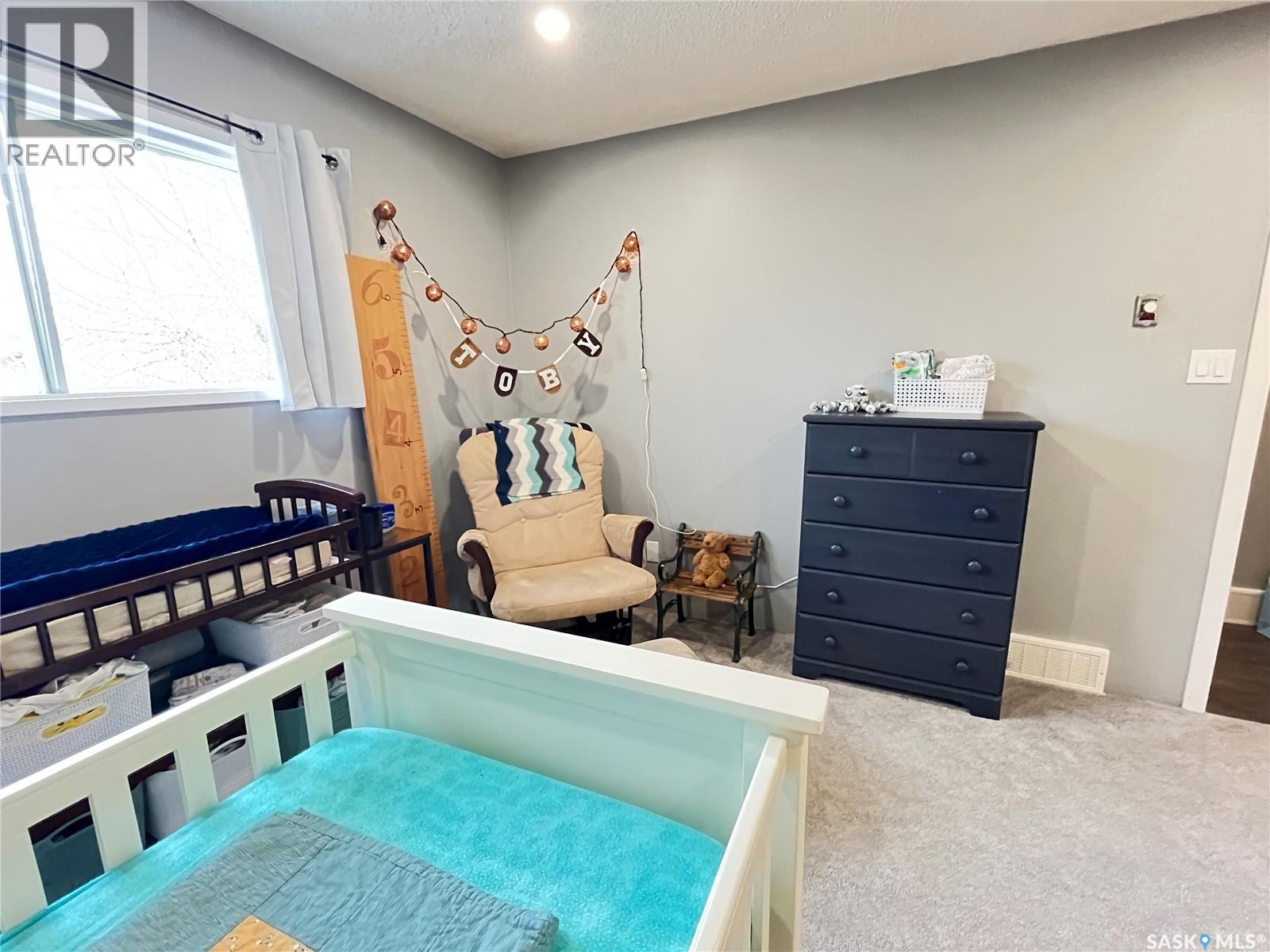 310 Louis Avenue, Maple Creek, Saskatchewan  S0N 1N0 - Photo 24 - SK025623