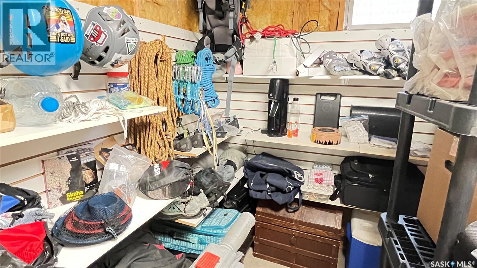 310 Louis Avenue, Maple Creek, Saskatchewan  S0N 1N0 - Photo 35 - SK025623