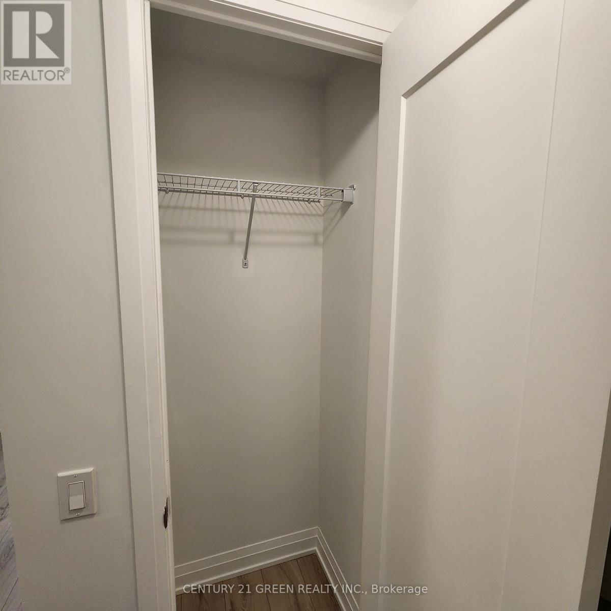 224 - 412 Silver Maple Road, Oakville, Ontario  L6H 7X8 - Photo 4 - W12632942