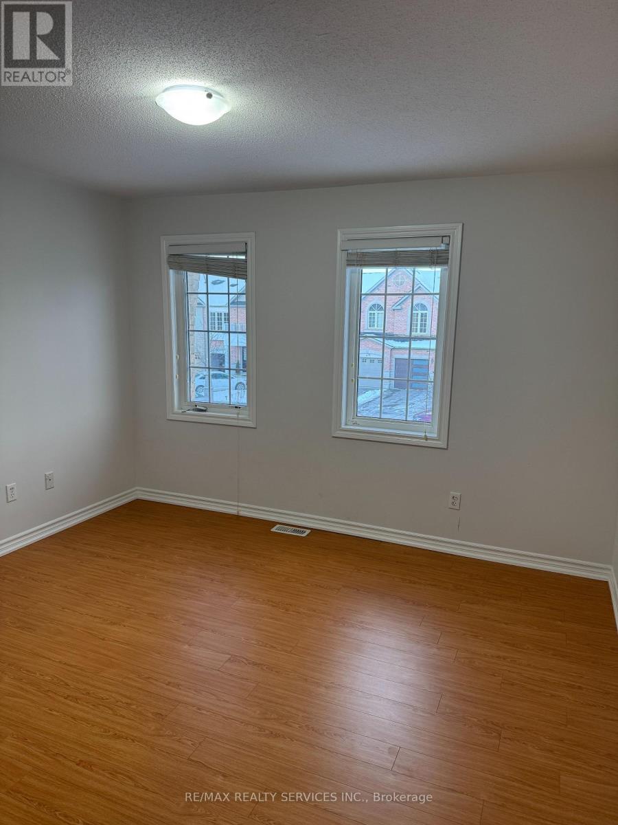 74 Severin Street, Brampton, Ontario  L6R 0P3 - Photo 10 - W12632944