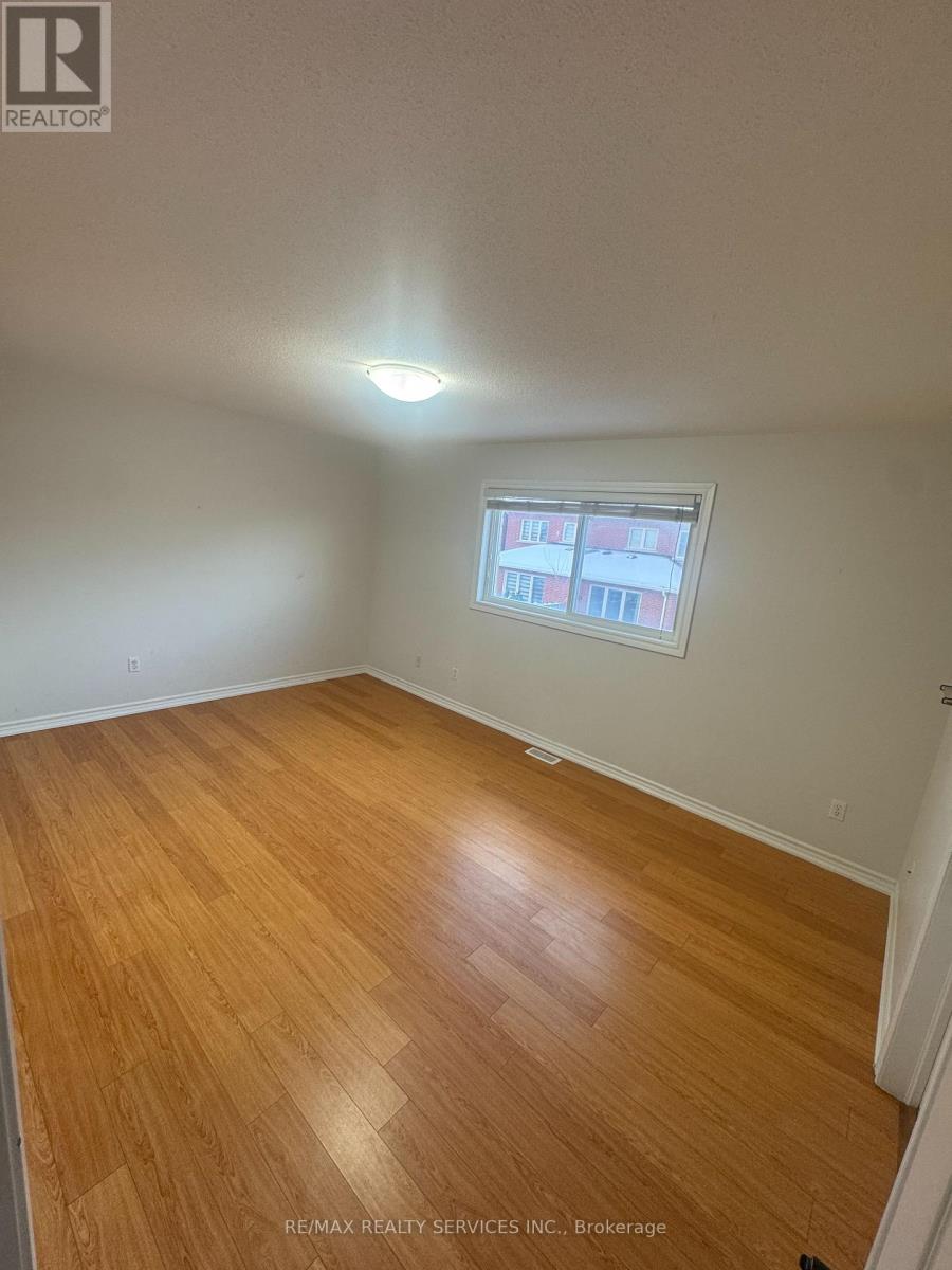 74 Severin Street, Brampton, Ontario  L6R 0P3 - Photo 7 - W12632944