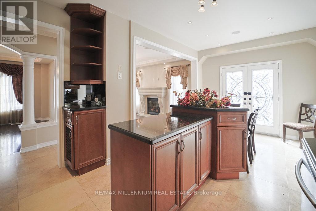 24 Prince Edward Boulevard, Brampton, Ontario  L6P 2N8 - Photo 16 - W12632946