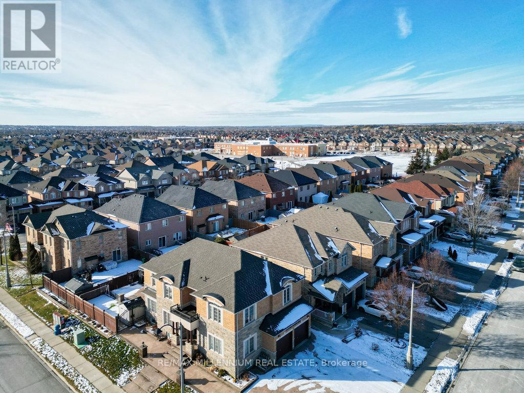 24 Prince Edward Boulevard, Brampton, Ontario  L6P 2N8 - Photo 40 - W12632946