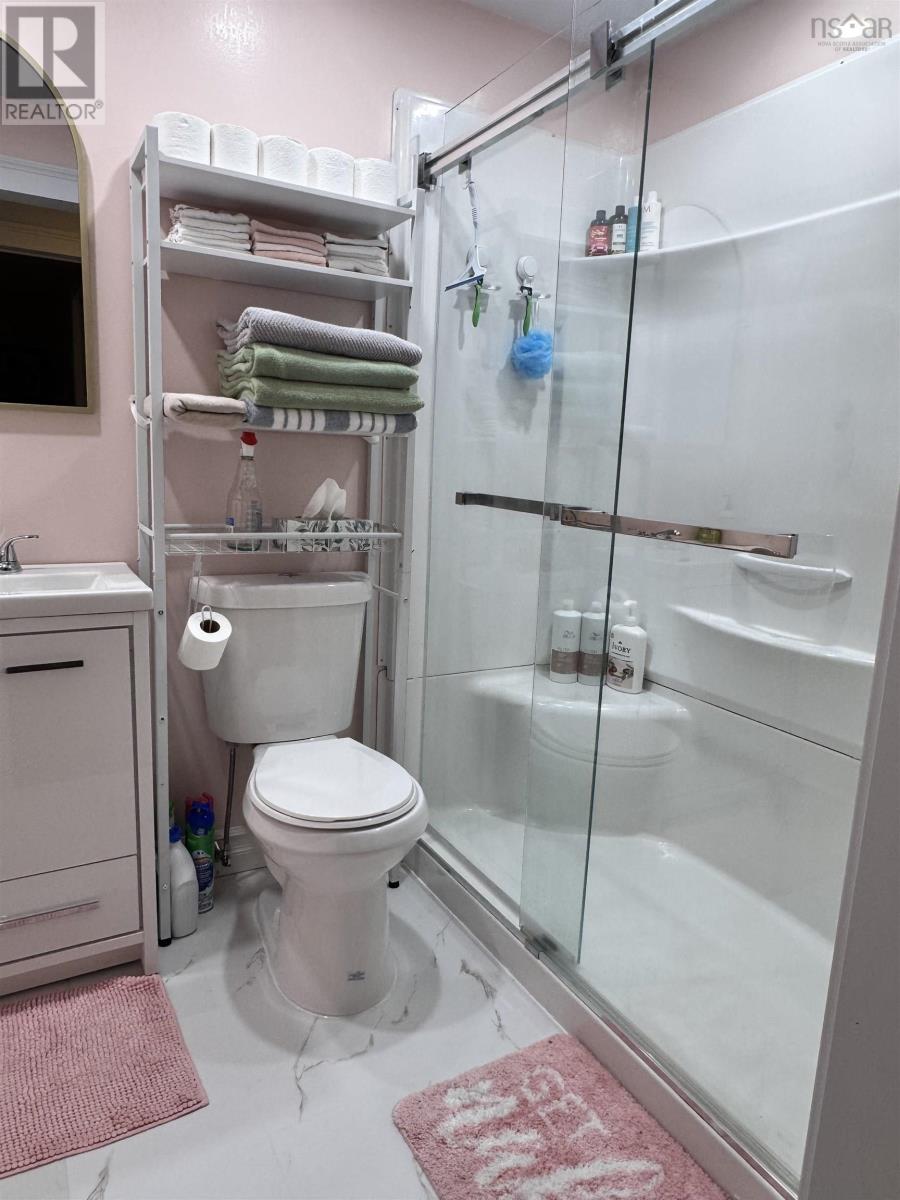 100 Highland Street, Glace Bay, Nova Scotia  B1A 2V1 - Photo 30 - 202529276