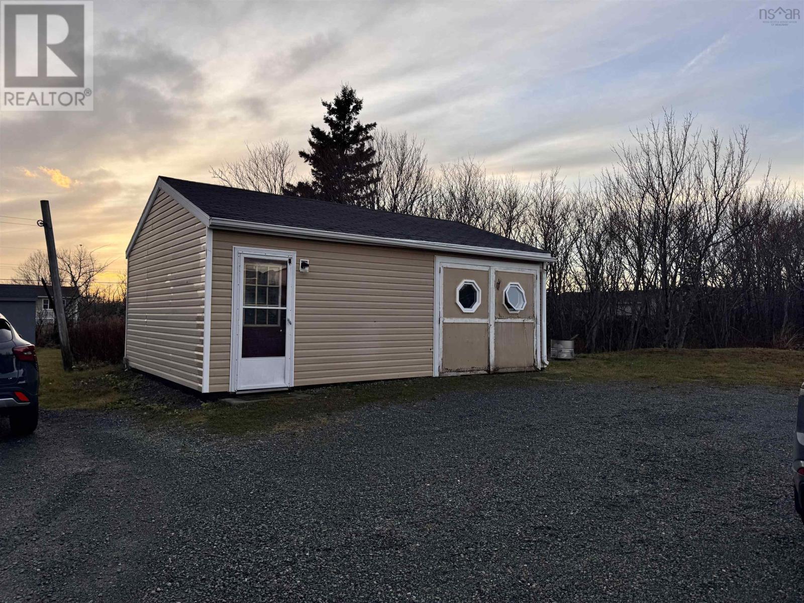 100 Highland Street, Glace Bay, Nova Scotia  B1A 2V1 - Photo 37 - 202529276