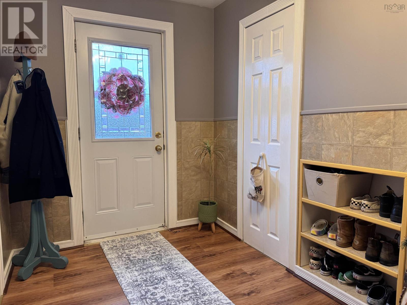 100 Highland Street, Glace Bay, Nova Scotia  B1A 2V1 - Photo 5 - 202529276