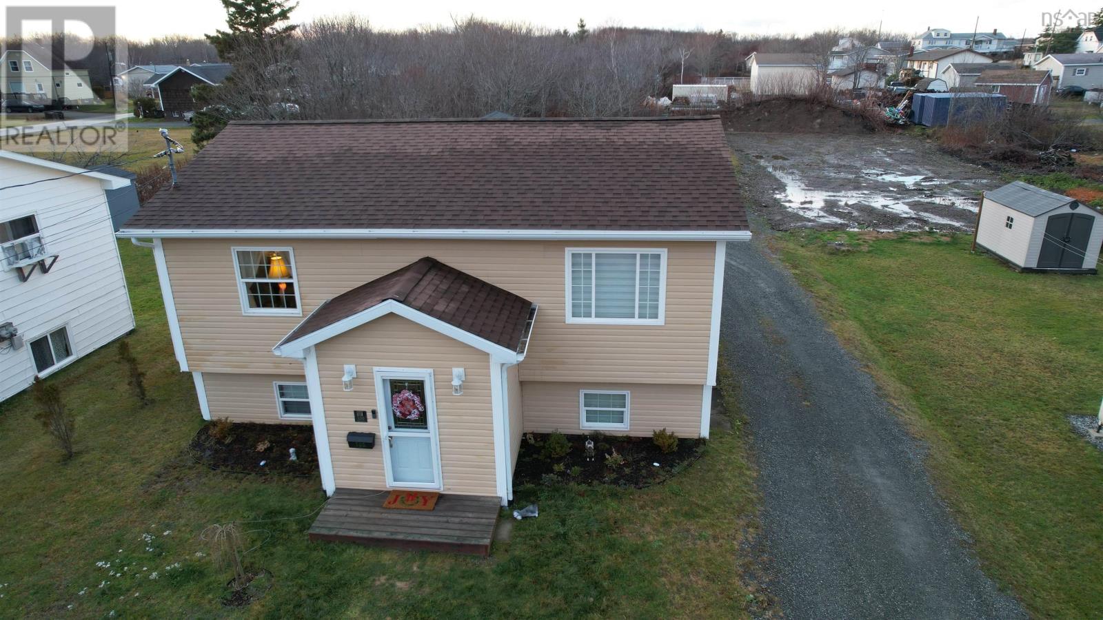 100 Highland Street, Glace Bay, Nova Scotia  B1A 2V1 - Photo 39 - 202529276