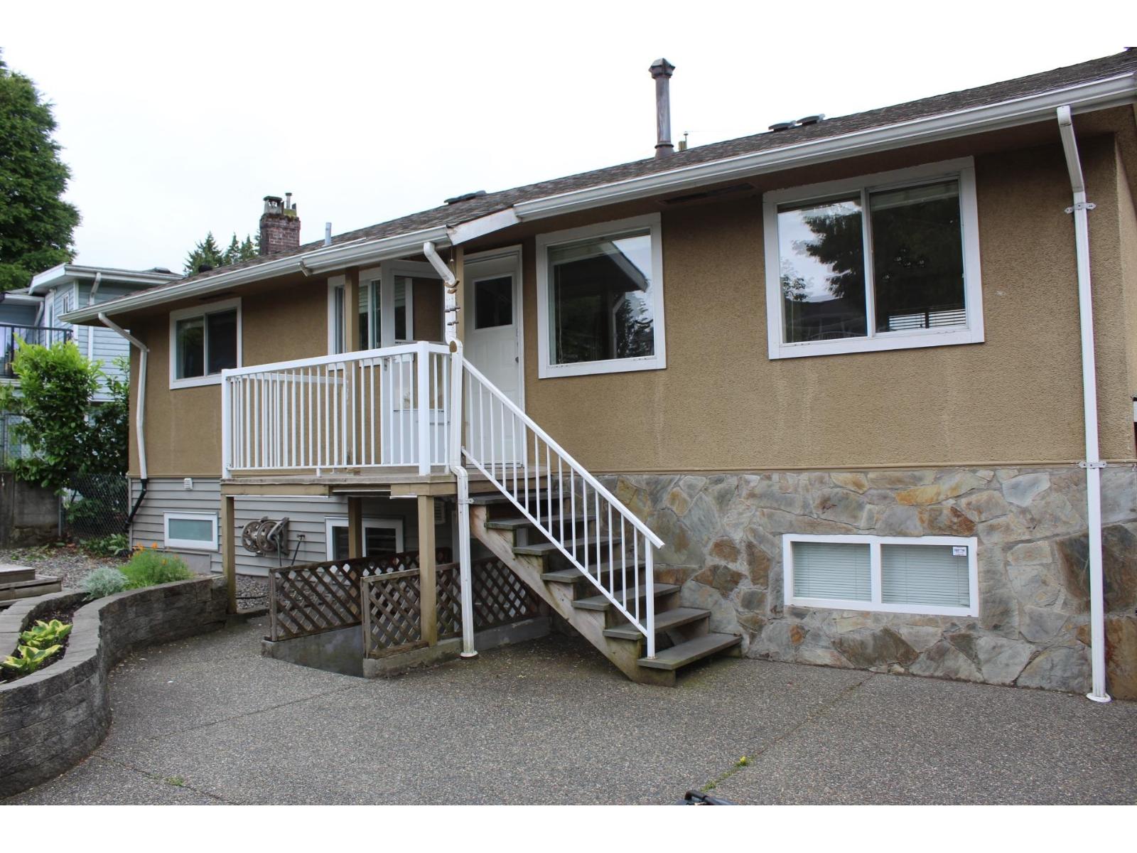 Upper 9686 Princess Drive, Surrey, British Columbia V3V 2T4 - Photo 15 - R3071003