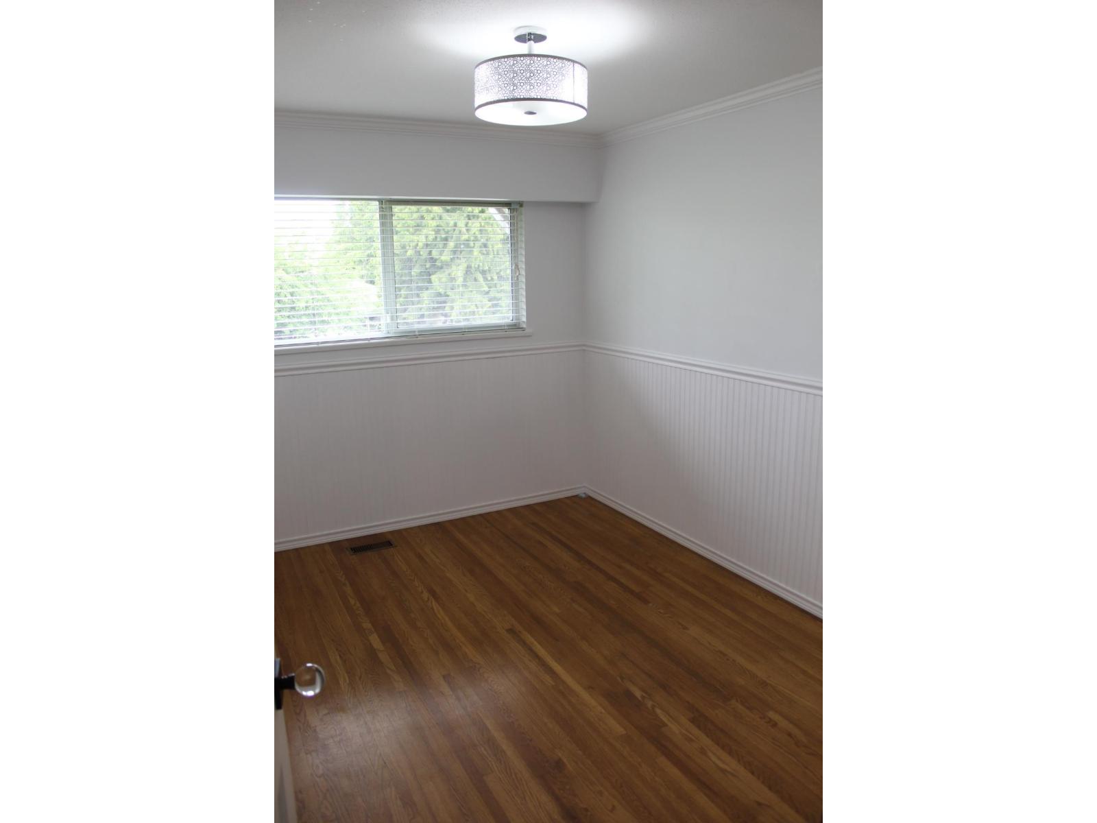 Upper 9686 Princess Drive, Surrey, British Columbia V3V 2T4 - Photo 14 - R3071003