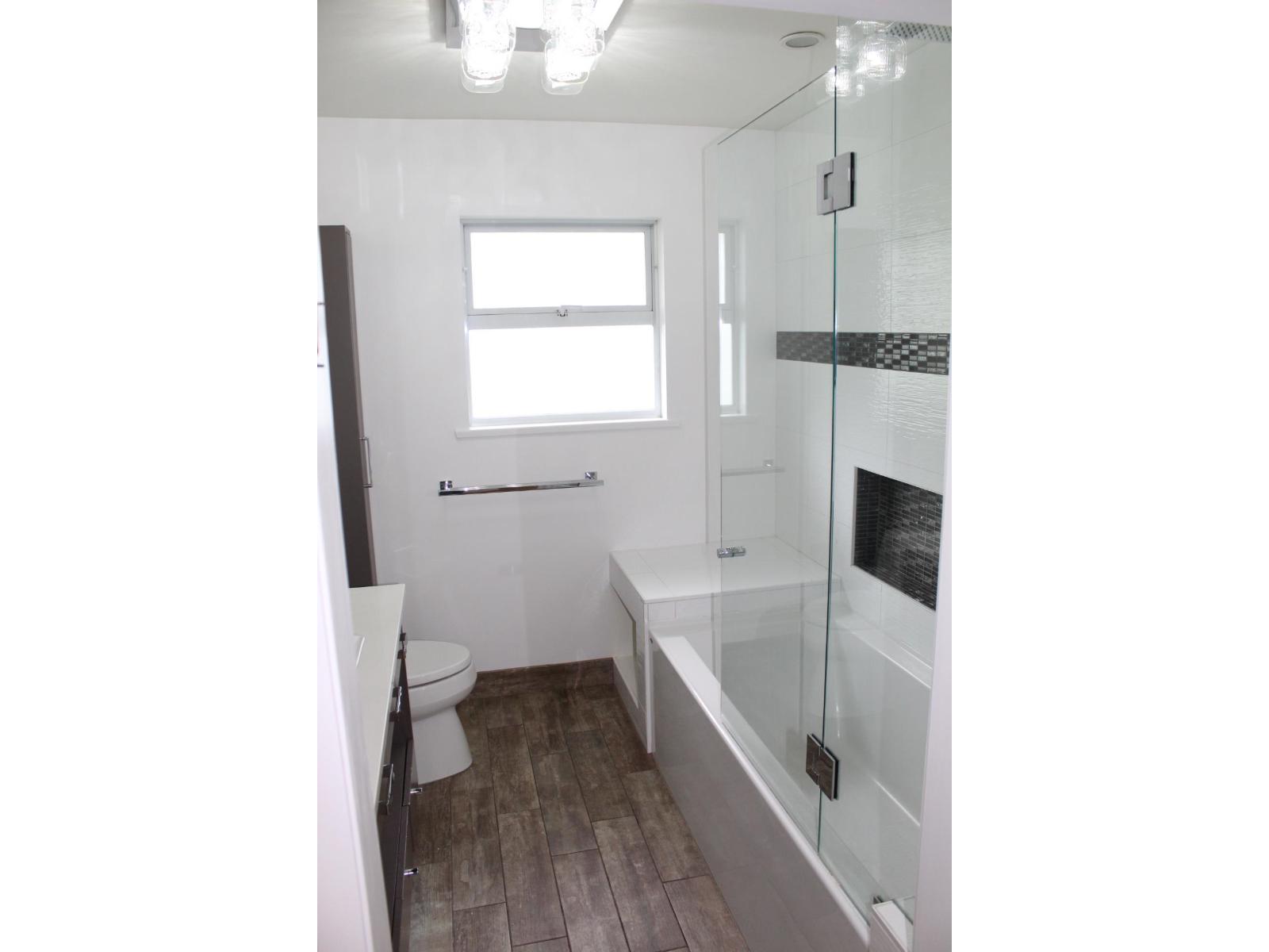 Upper 9686 Princess Drive, Surrey, British Columbia V3V 2T4 - Photo 11 - R3071003