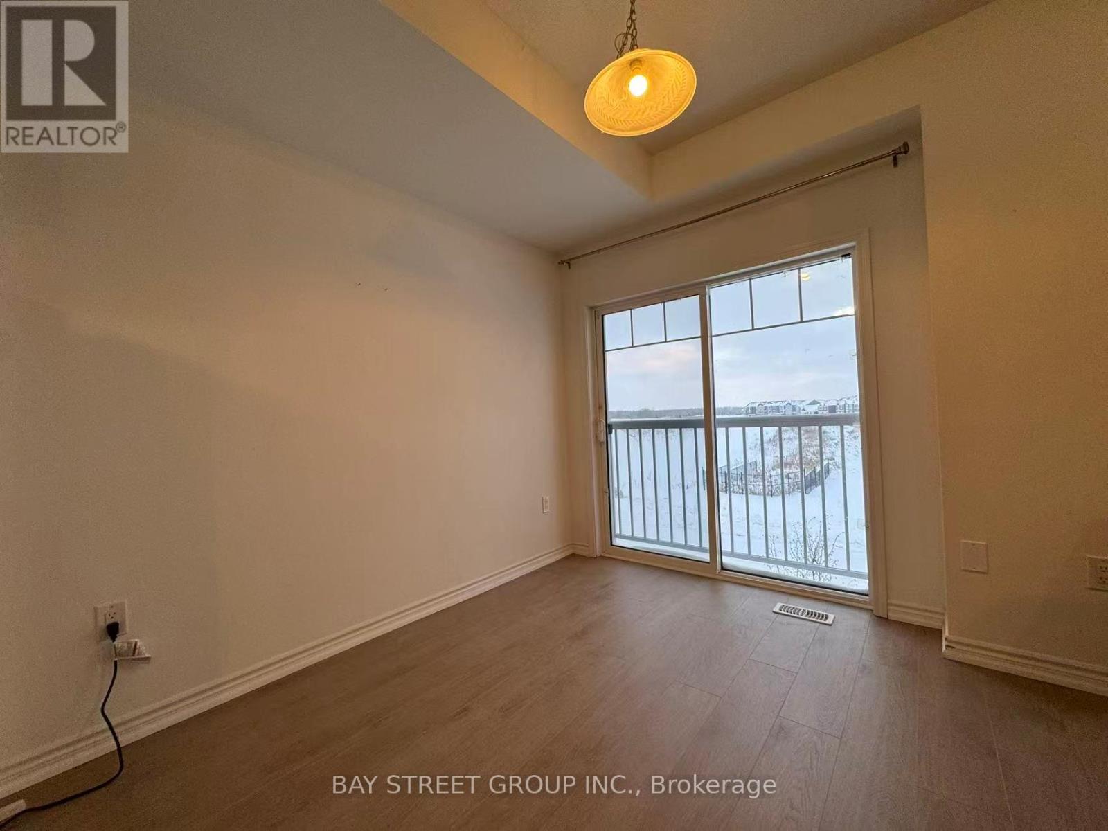 53 Shelburne Avenue, Wasaga Beach, Ontario  L9Z 0J4 - Photo 27 - S12484477