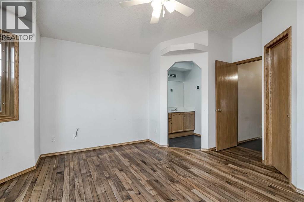 270 Douglas Glen Court Se, Calgary, Alberta T2Z 2M8 - Photo 21 - A2267898