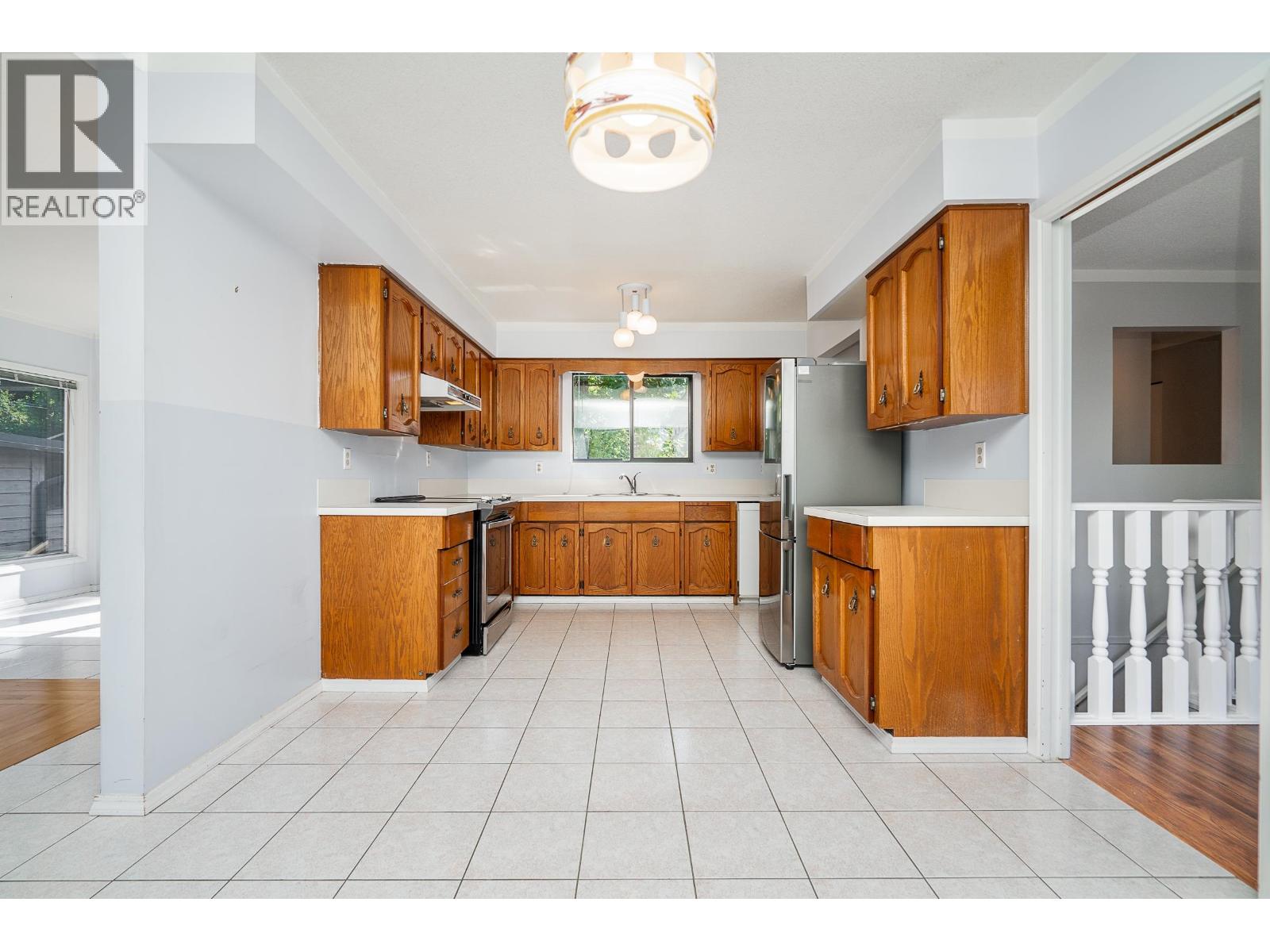 5 Tuxedo Place, Port Moody, British Columbia  V3H 3W5 - Photo 11 - R3065548